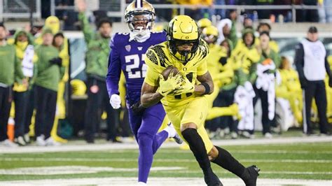 Georgia vs. Oregon odds, spread, line: 2022 college football picks, Wee.